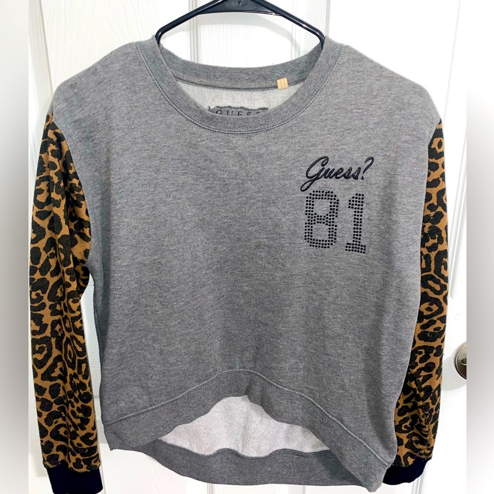Guess Sweatshirt .